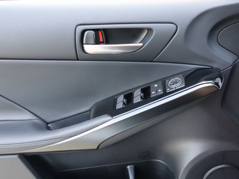 Used 2025 Lexus IS 350 F Sport image 12