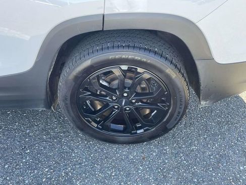 Used 2021 GMC Terrain SLT w/ Infotainment Package II image 11