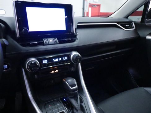 Used 2023 Toyota RAV4 XLE Premium FWD image 8