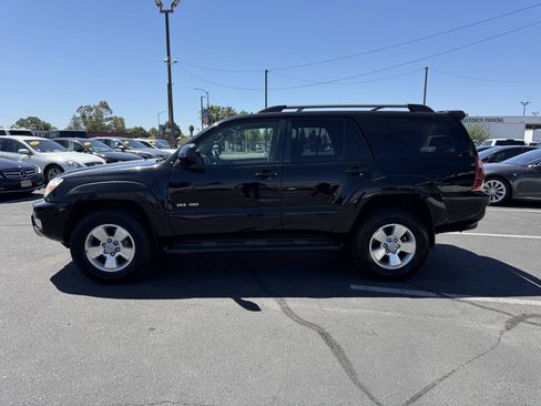 Used 2004 Toyota 4Runner SR5 AWD/4WD image 6