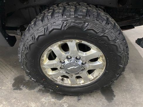 Used 2013 Chevrolet Silverado 2500 LT w/ Convenience Package image 20