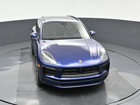 New 2026 Porsche Macan image 32
