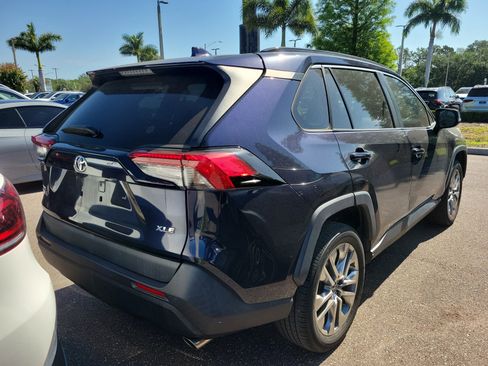 Used 2019 Toyota RAV4 XLE Premium w/ Cold Weather Package FWD image 3