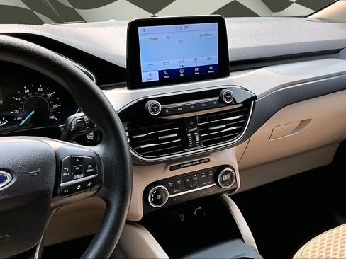 Certified 2020 Ford Escape SE AWD/4WD image 6