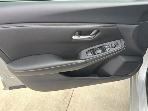Used 2023 Nissan Sentra SV w/ All-Weather Package FWD image 9