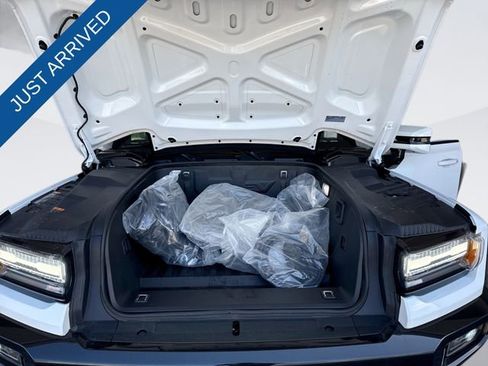 Used 2025 GMC Hummer EV 2X w/ LPO, Sport Package image 27