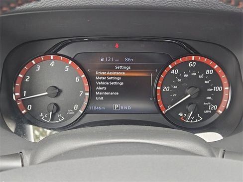 Used 2024 Nissan Frontier Pro-X image 15