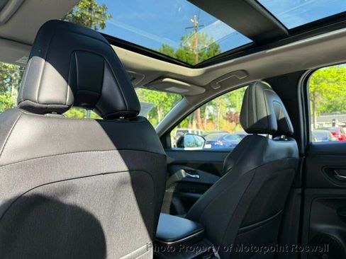 Used 2024 Nissan Ariya FWD image 12