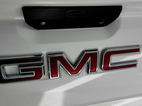 Used 2023 GMC Sierra 1500 Elevation AWD/4WD image 33