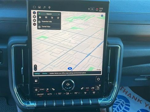 Used 2025 GMC Yukon XL Denali image 15