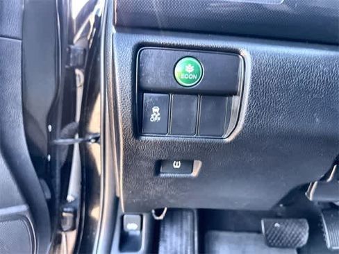 Used 2015 Honda Accord Sport image 29