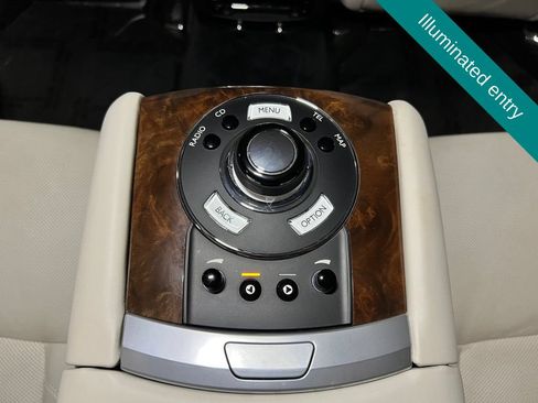 Used 2013 Rolls-Royce Ghost RWD image 21