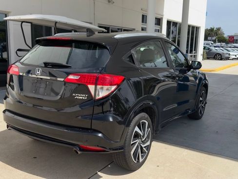 Used 2019 Honda HR-V Sport image 8