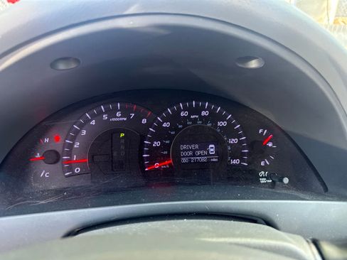 Used 2010 Toyota Camry XLE FWD image 9
