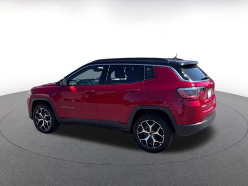 Used 2025 Jeep Compass Limited AWD/4WD image 10