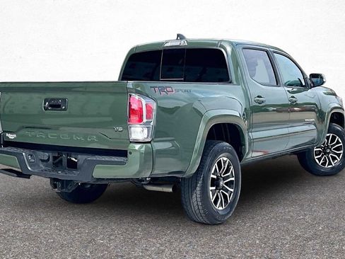 Used 2022 Toyota Tacoma TRD Sport w/ TRD Premium Sport Package RWD image 9