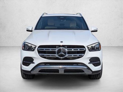 Used 2025 Mercedes-Benz GLE 350 4MATIC image 2