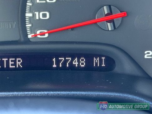 Used 2003 Chevrolet Corvette Coupe w/ Preferred Equipment Group RWD image 16