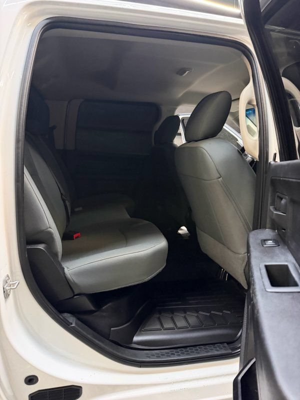 Used 2017 RAM 2500 Tradesman w/ Chrome Appearance Group AWD/4WD image 34