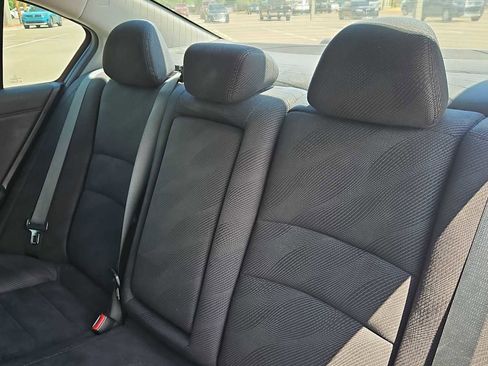 Used 2016 Honda Accord EX image 24
