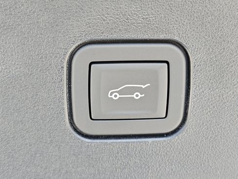 New 2026 Cadillac Vistiq Premium Luxury w/ LPO, Floor Liner Package image 50