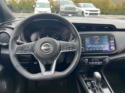 Used 2023 Nissan Kicks SR w/ Exterior Package FWD image 24