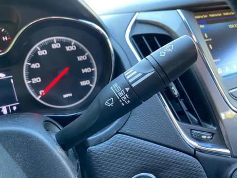 Used 2019 Chevrolet Cruze LT w/ Convenience Package FWD image 65