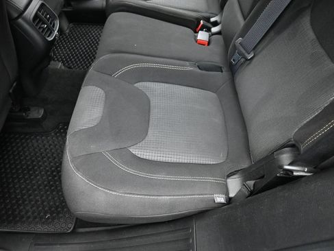 Used 2016 Jeep Cherokee Latitude w/ Safety/Convenience Group AWD/4WD image 26