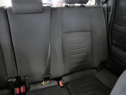 Used 2024 Toyota Tacoma TRD Off-Road image 15