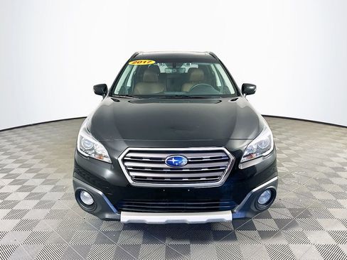 Used 2017 Subaru Outback 3.6R Touring AWD/4WD image 4