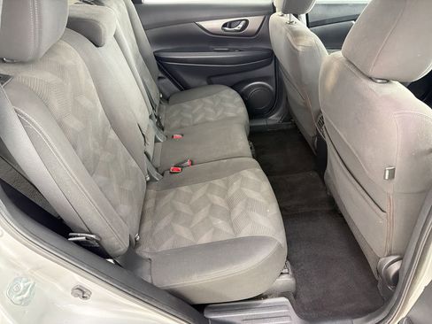 Used 2016 Nissan Rogue S FWD image 25