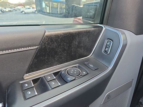 Used 2023 Ford F250 XLT w/ XLT Premium Package image 18