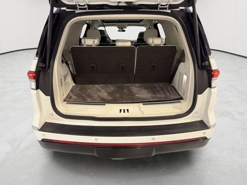 Used 2023 Lincoln Navigator Black Label AWD/4WD image 29