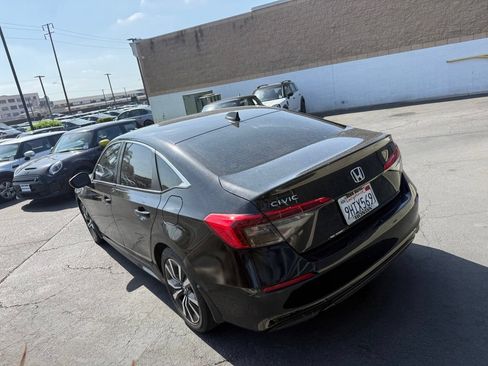 Used 2023 Honda Civic EX image 9