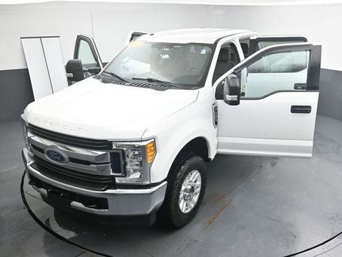 Used 2017 Ford F250 XLT image 35