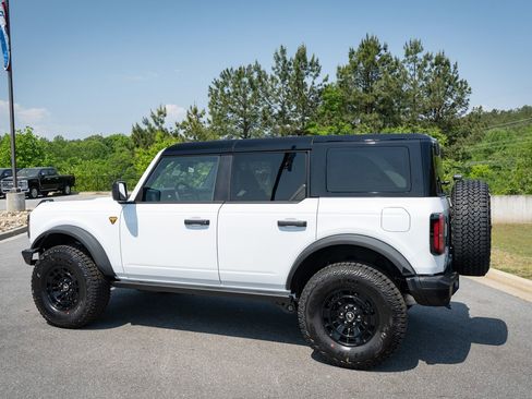 New 2026 Ford Bronco Badlands w/ Sasquatch Package AWD/4WD image 14