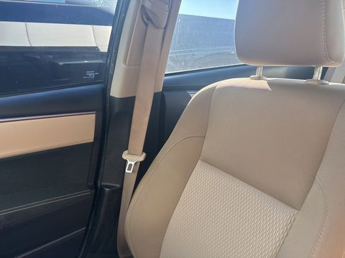 Used 2016 Toyota Corolla LE image 6