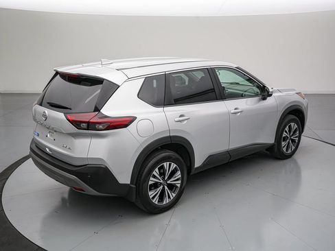 Used 2023 Nissan Rogue SV AWD/4WD image 4
