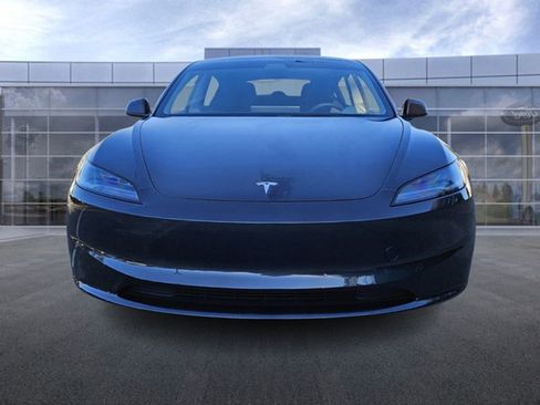 Used 2025 Tesla Model 3 Long Range image 3