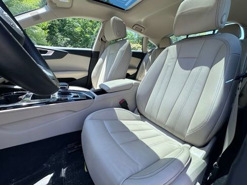 Used 2022 Audi A5 2.0T Premium Plus w/ Premium Plus AWD/4WD image 12