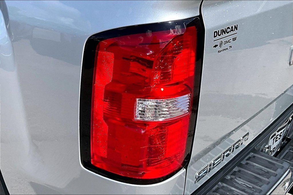Used 2017 GMC Sierra 1500 SLE w/ SLE Value Package AWD/4WD image 23