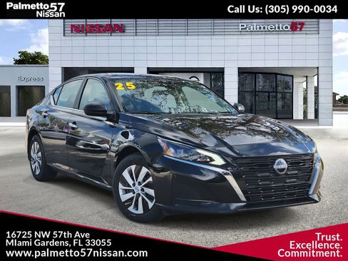 Used 2025 Nissan Altima 2.5 S image 1