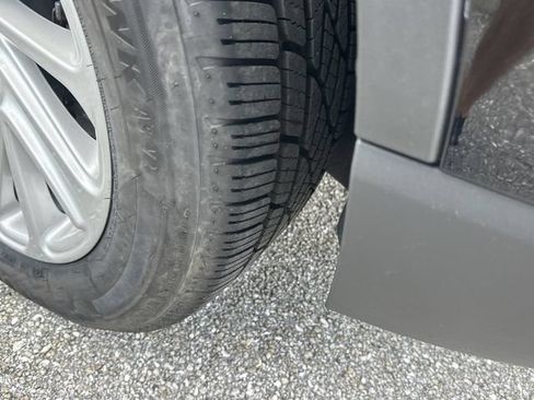 Certified 2022 Lincoln Corsair FWD image 11
