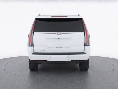 Used 2019 Cadillac Escalade Premium Luxury AWD/4WD image 4