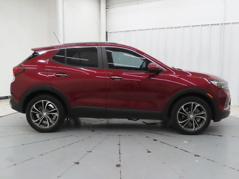 Used 2023 Buick Encore GX Select FWD image 2