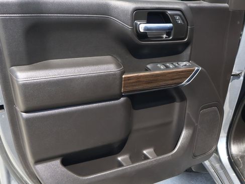 Used 2021 Chevrolet Silverado 1500 LT AWD/4WD image 14