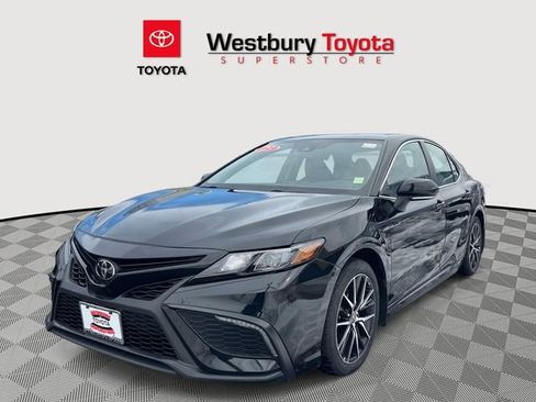 Certified 2023 Toyota Camry SE w/ Cold Weather Package image 5