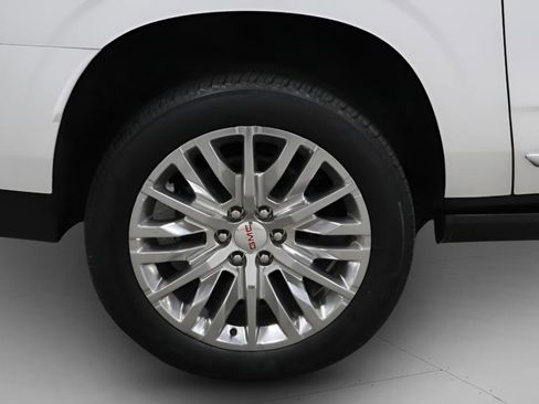 Used 2025 GMC Yukon XL Denali w/ Sun & Power Step Package AWD/4WD image 41