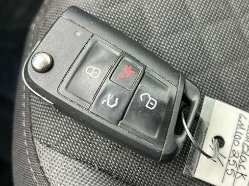 Used 2020 Volkswagen Tiguan S FWD image 26