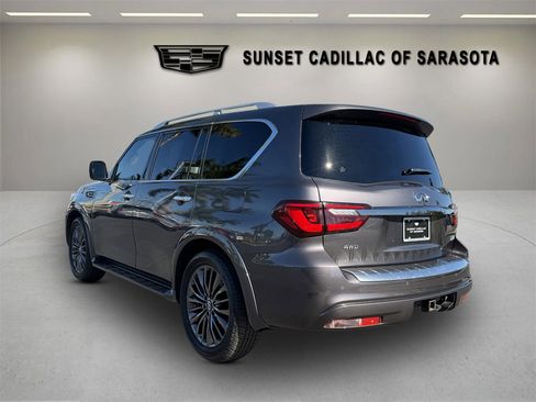 Used 2024 INFINITI QX80 Sensory image 4